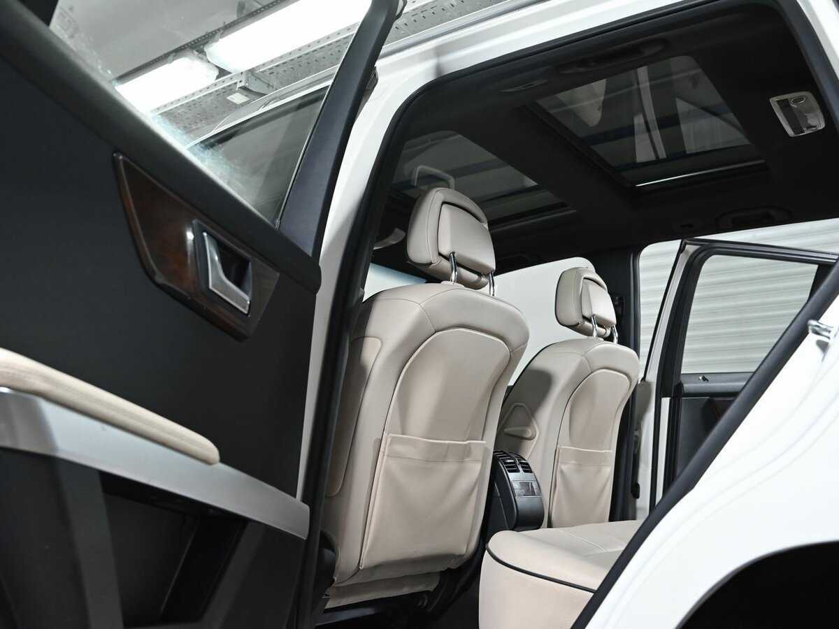 Mercedes-Benz GLK-Класс с пробегом — 2010 год. Фото: #13