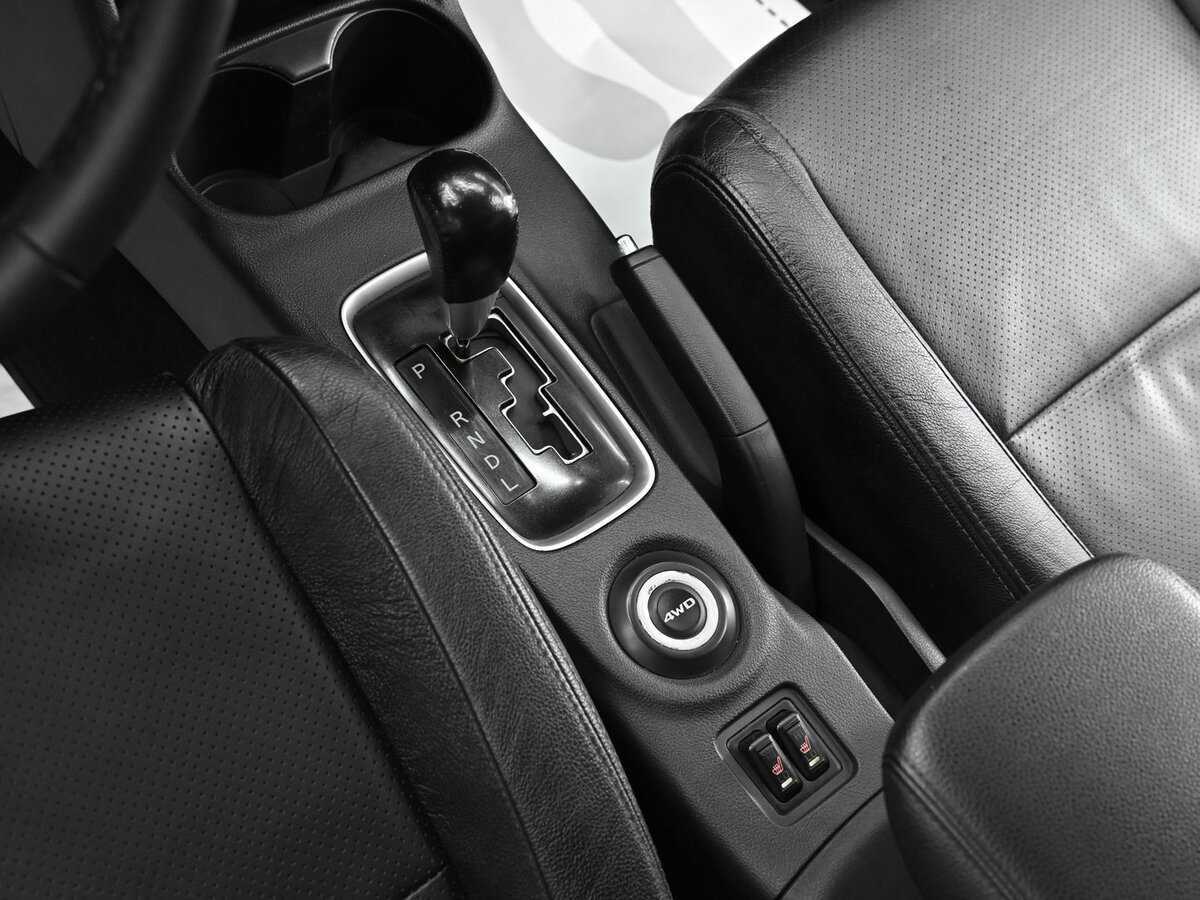 Mitsubishi Outlander с пробегом — 2012 год. Фото: #11