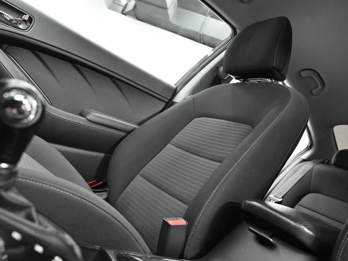 Kia Cerato с пробегом — 2018 год. Фото: #12