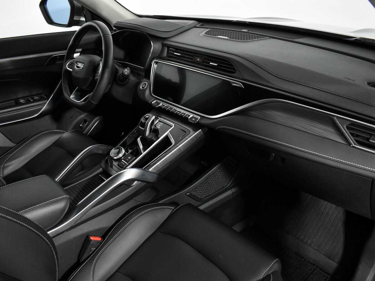 Geely Atlas Pro с пробегом — 2022 год. Фото: #12