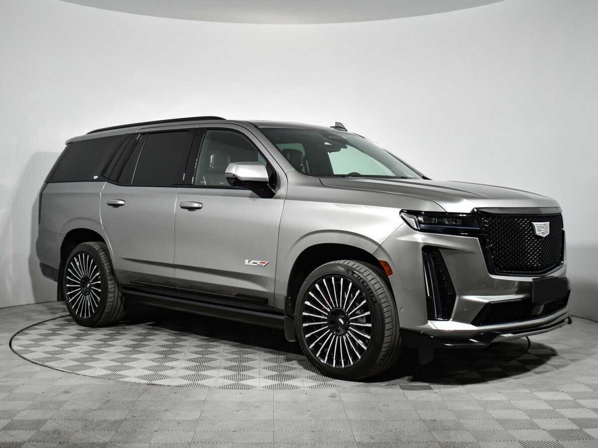 Cadillac Escalade-V с пробегом — 2022 год. Фото: #2