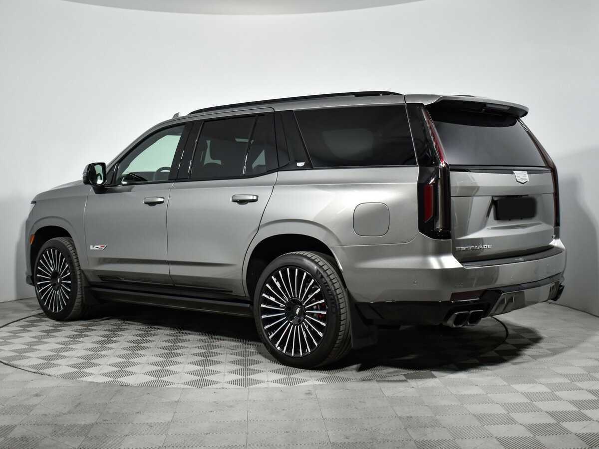 Cadillac Escalade-V с пробегом — 2022 год. Фото: #5
