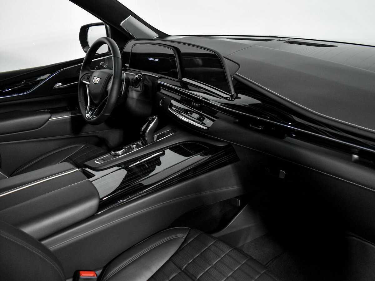 Cadillac Escalade-V с пробегом — 2022 год. Фото: #14
