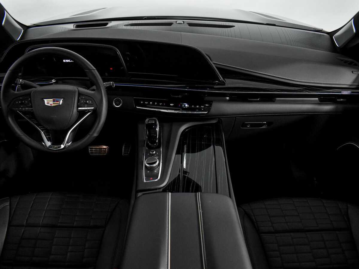 Cadillac Escalade-V с пробегом — 2022 год. Фото: #16