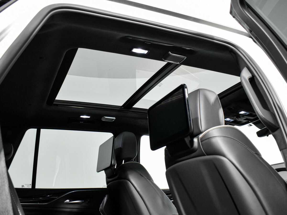 Cadillac Escalade-V с пробегом — 2022 год. Фото: #18