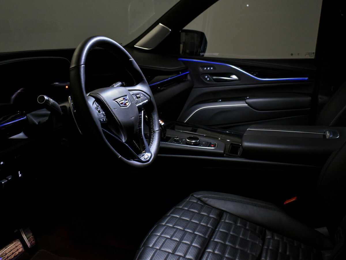 Cadillac Escalade-V с пробегом — 2022 год. Фото: #27