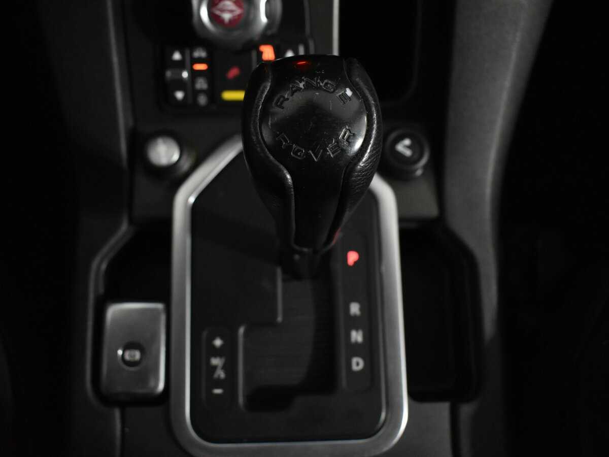 Land Rover Discovery с пробегом — 2011 год. Фото: #12