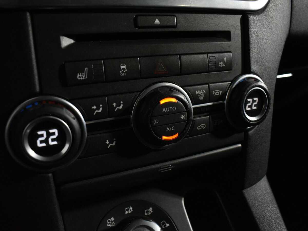 Land Rover Discovery с пробегом — 2011 год. Фото: #14