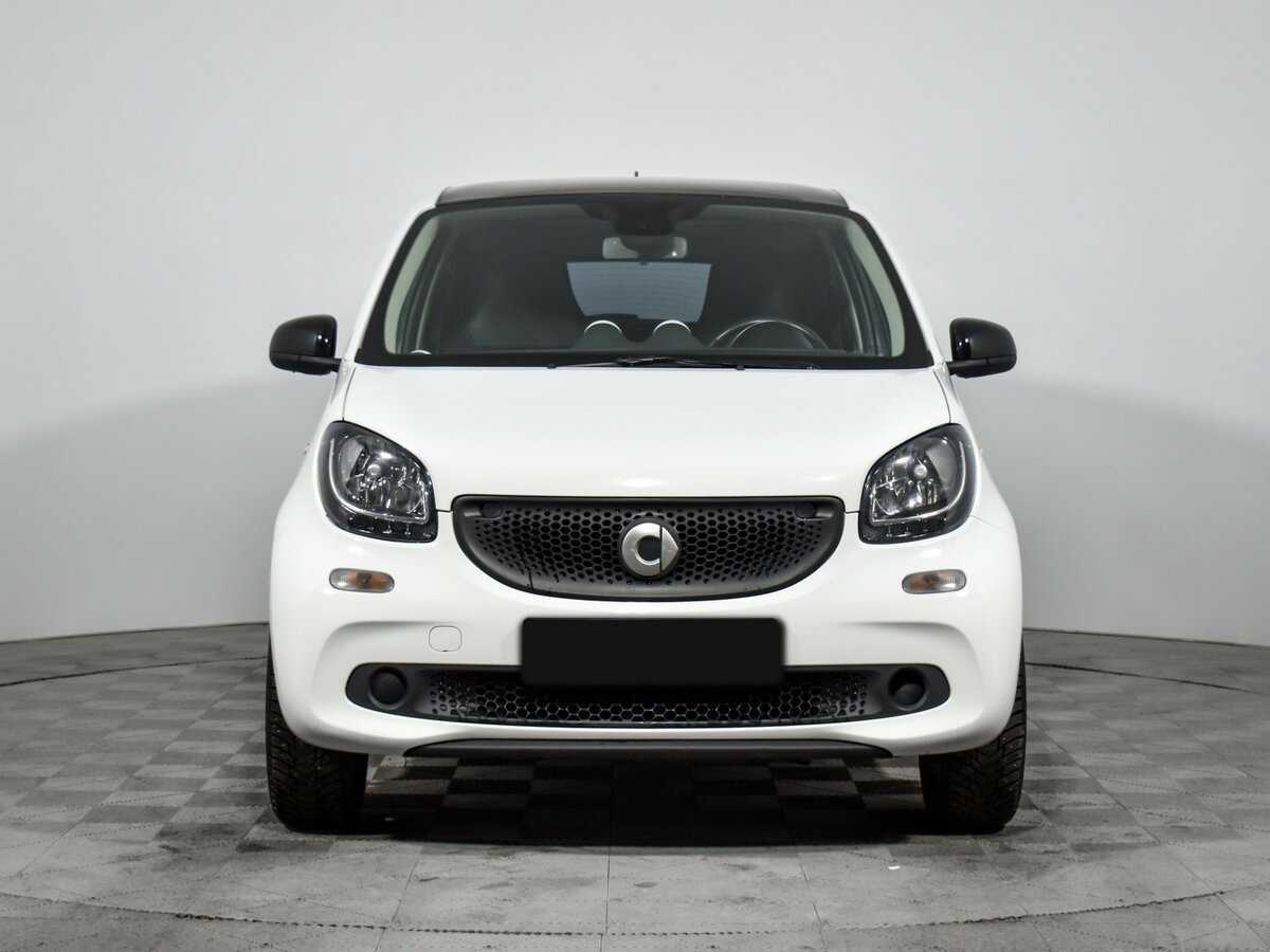 Smart Forfour с пробегом — 2016 год. Фото: #1