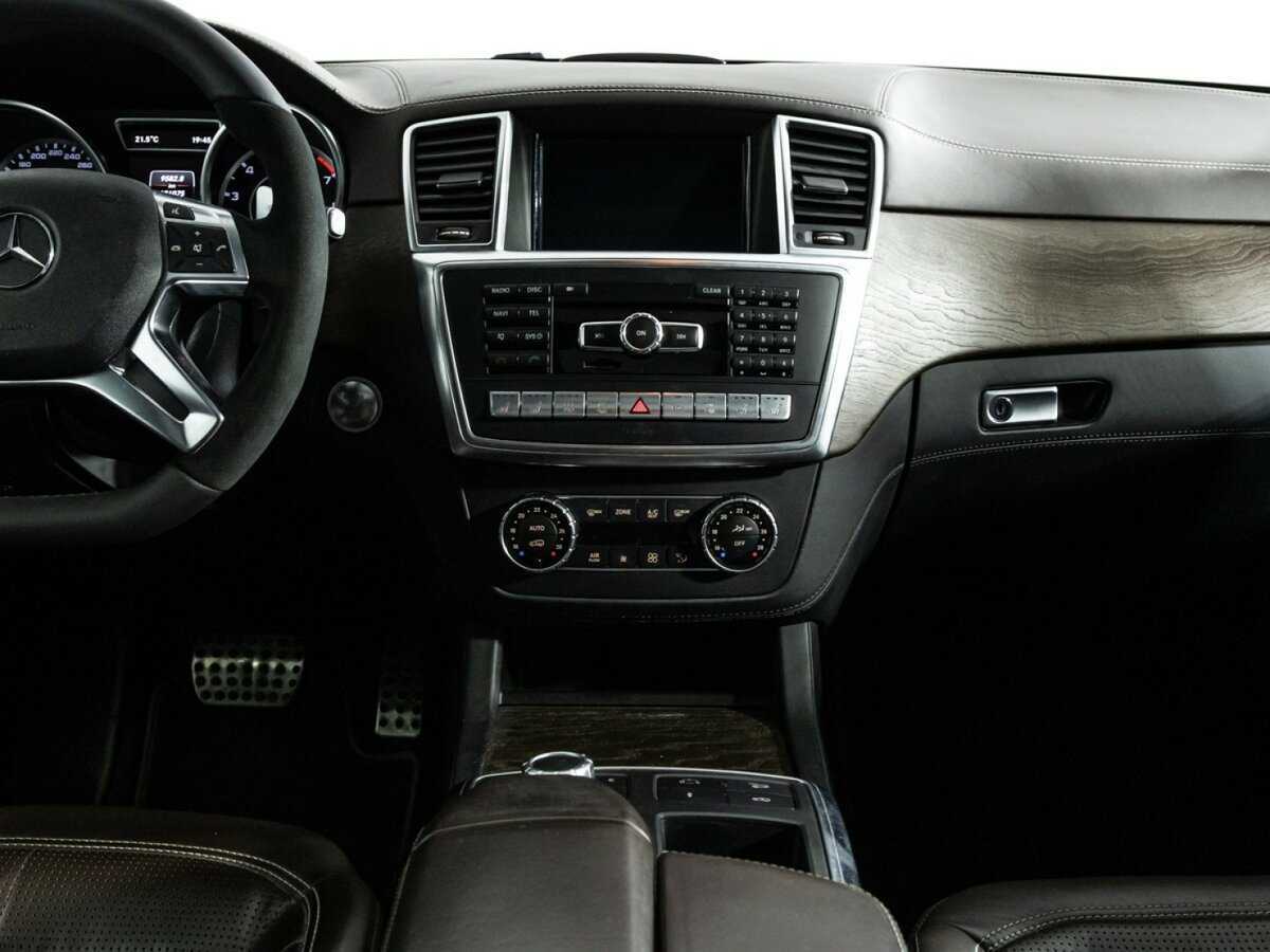 Mercedes-Benz GL-Класс AMG с пробегом — 2013 год. Фото: #11