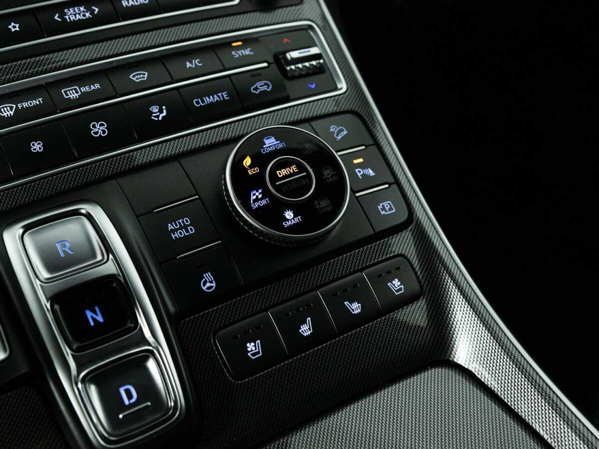 Hyundai Santa Fe с пробегом — 2021 год. Фото: #22