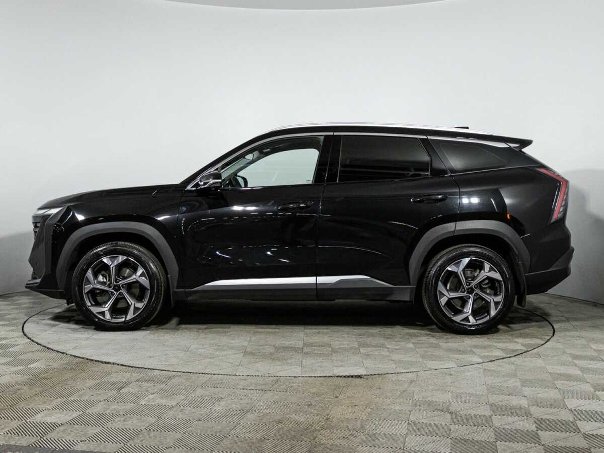 Geely Atlas с пробегом — 2024 год. Фото: #7