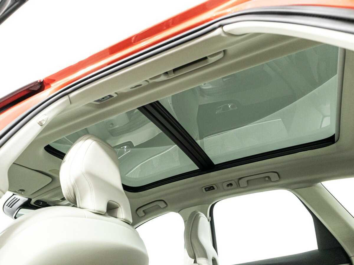 Volvo XC60 с пробегом — 2019 год. Фото: #16