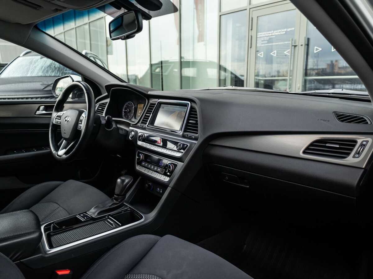 Hyundai Sonata с пробегом — 2018 год. Фото: #9