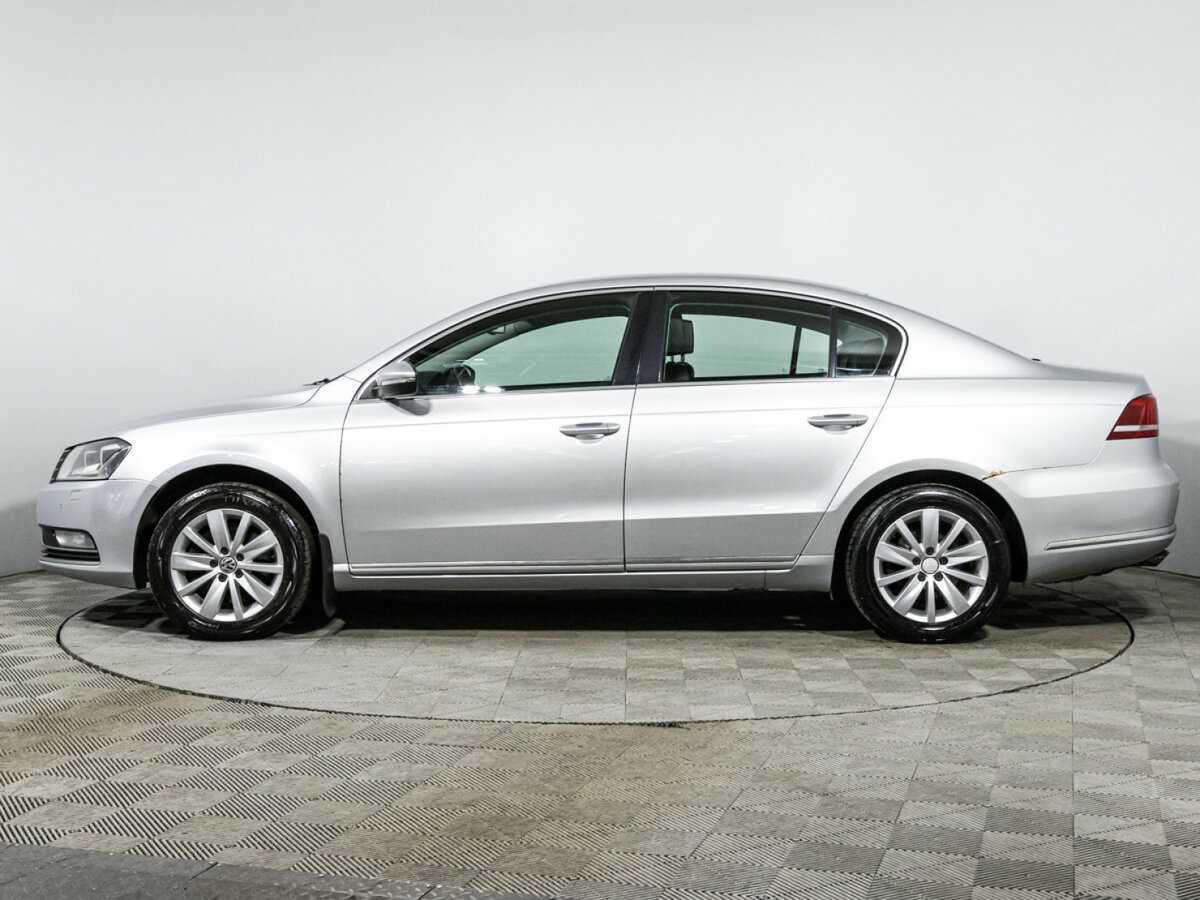 Volkswagen Passat с пробегом — 2011 год. Фото: #7