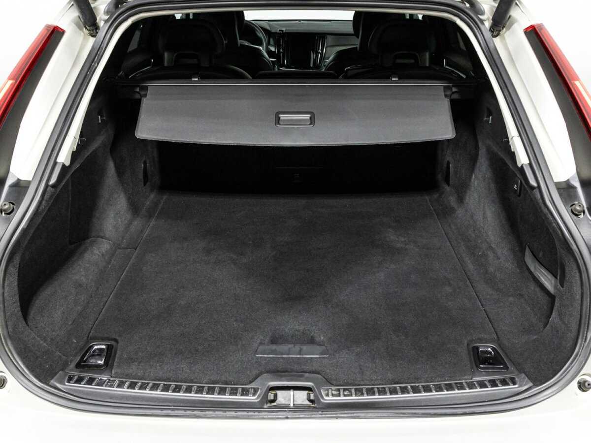 Volvo V90 Cross Country с пробегом — 2017 год. Фото: #14