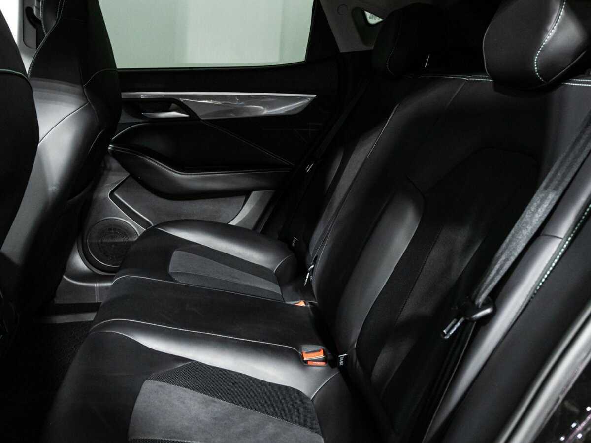 Москвич 6 с пробегом — 2024 год. Фото: #9