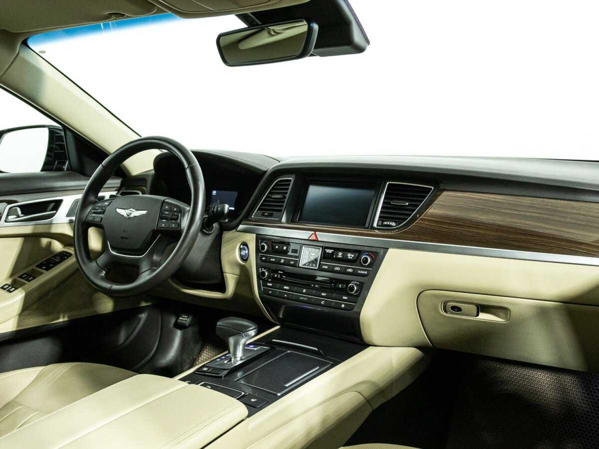 Genesis G80 с пробегом — 2017 год. Фото: #8