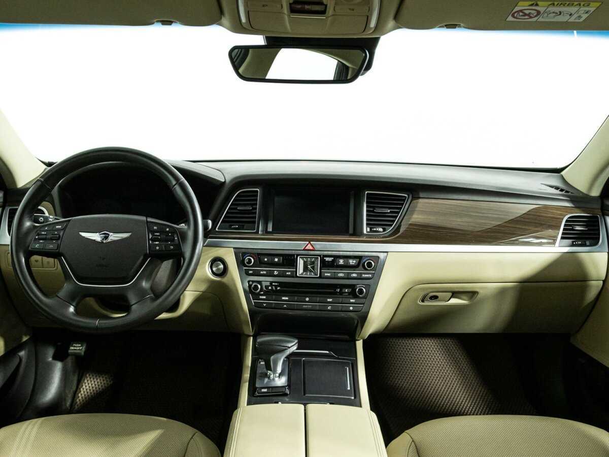 Genesis G80 с пробегом — 2017 год. Фото: #12