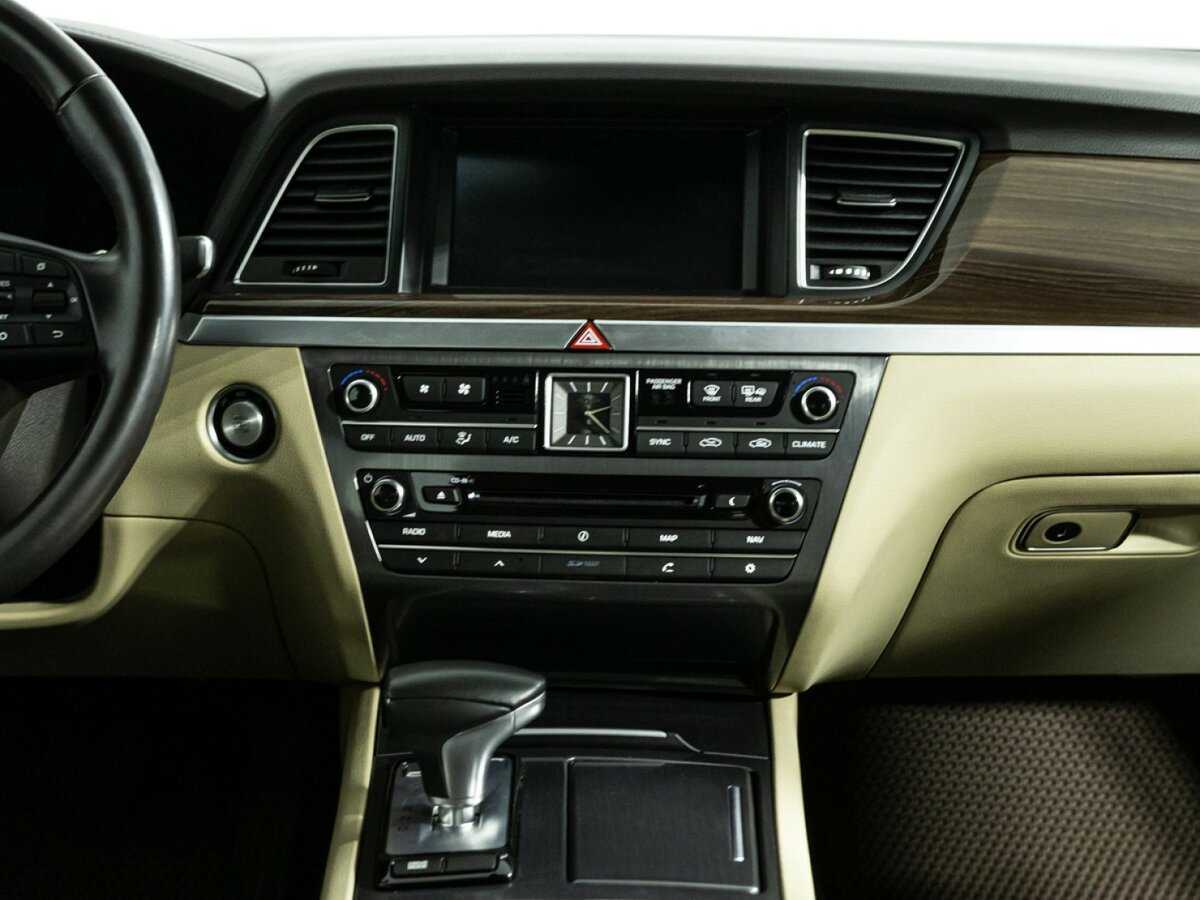 Genesis G80 с пробегом — 2017 год. Фото: #13