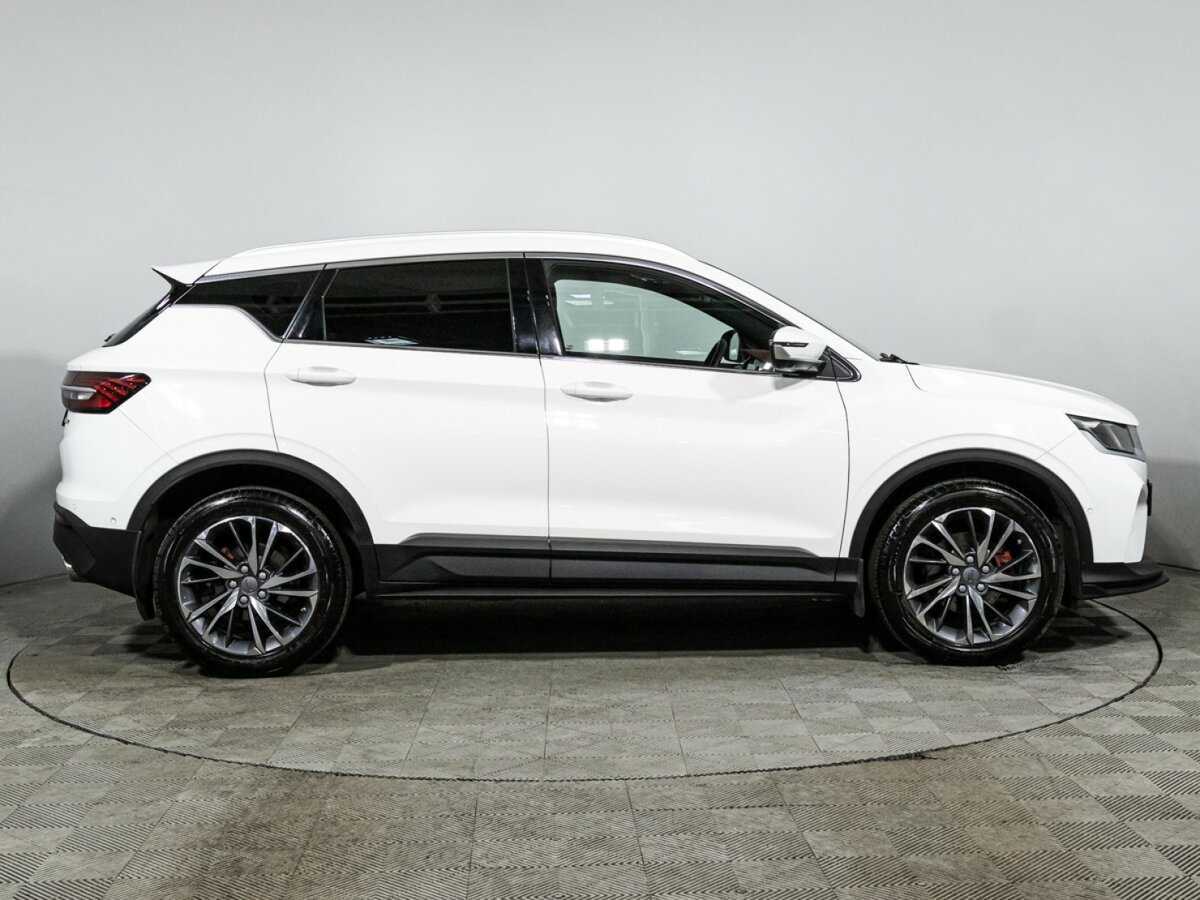 Geely Coolray с пробегом — 2021 год. Фото: #3