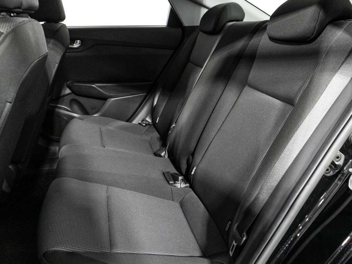 Hyundai Solaris с пробегом — 2020 год. Фото: #9