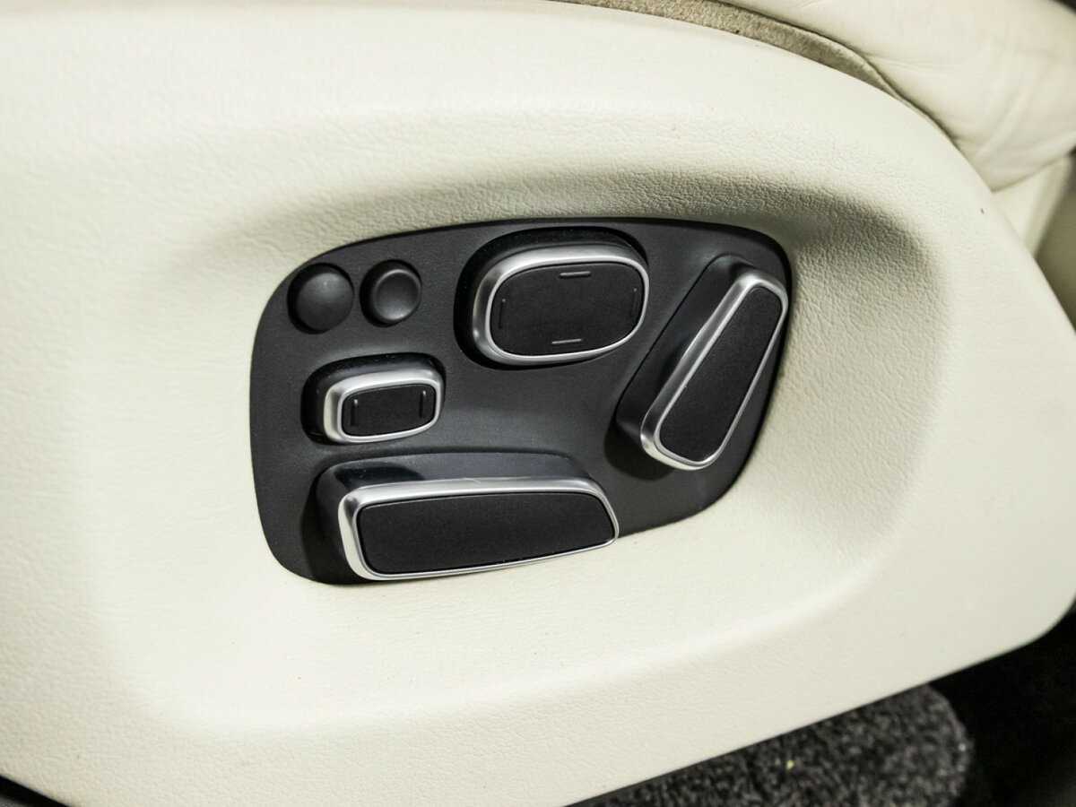 Land Rover Range Rover с пробегом — 2014 год. Фото: #20