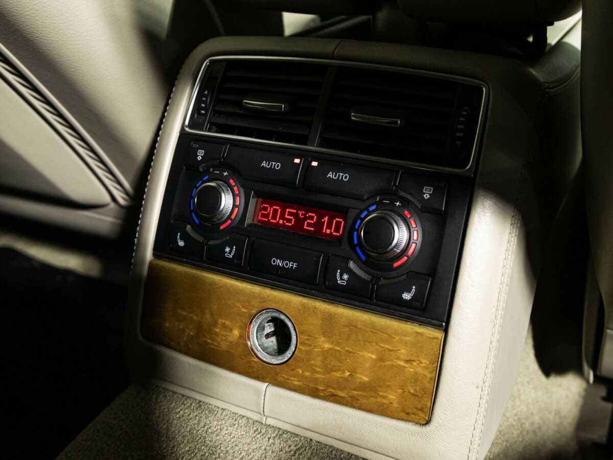 Audi A8 с пробегом — 2008 год. Фото: #21