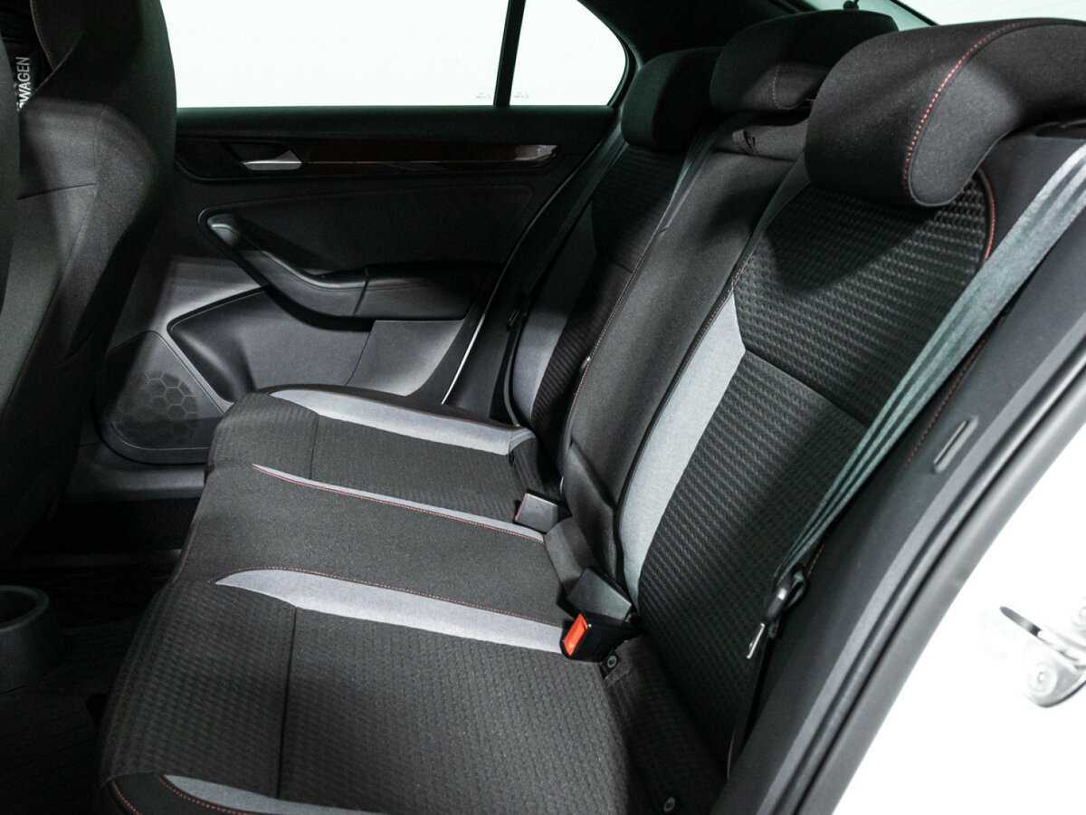 Volkswagen Polo с пробегом — 2021 год. Фото: #9