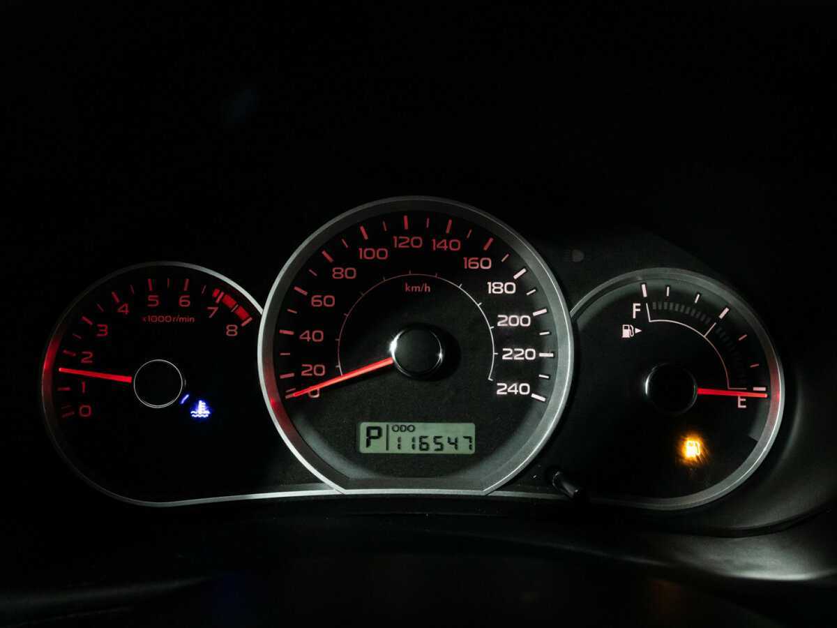 Subaru Impreza с пробегом — 2011 год. Фото: #11