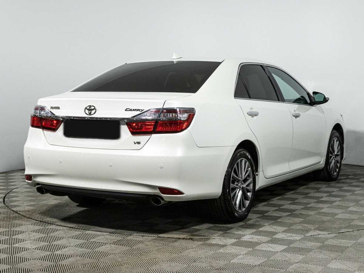 Toyota Camry с пробегом — 2016 год. Фото: #4