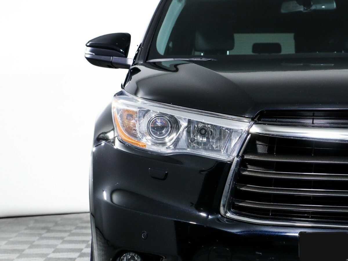 Toyota Highlander с пробегом — 2014 год. Фото: #17