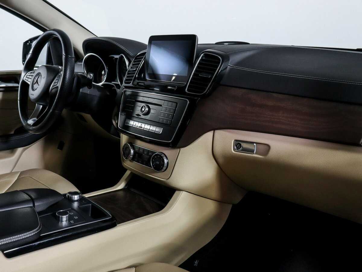 Mercedes-Benz GLE Coupe с пробегом — 2016 год. Фото: #5