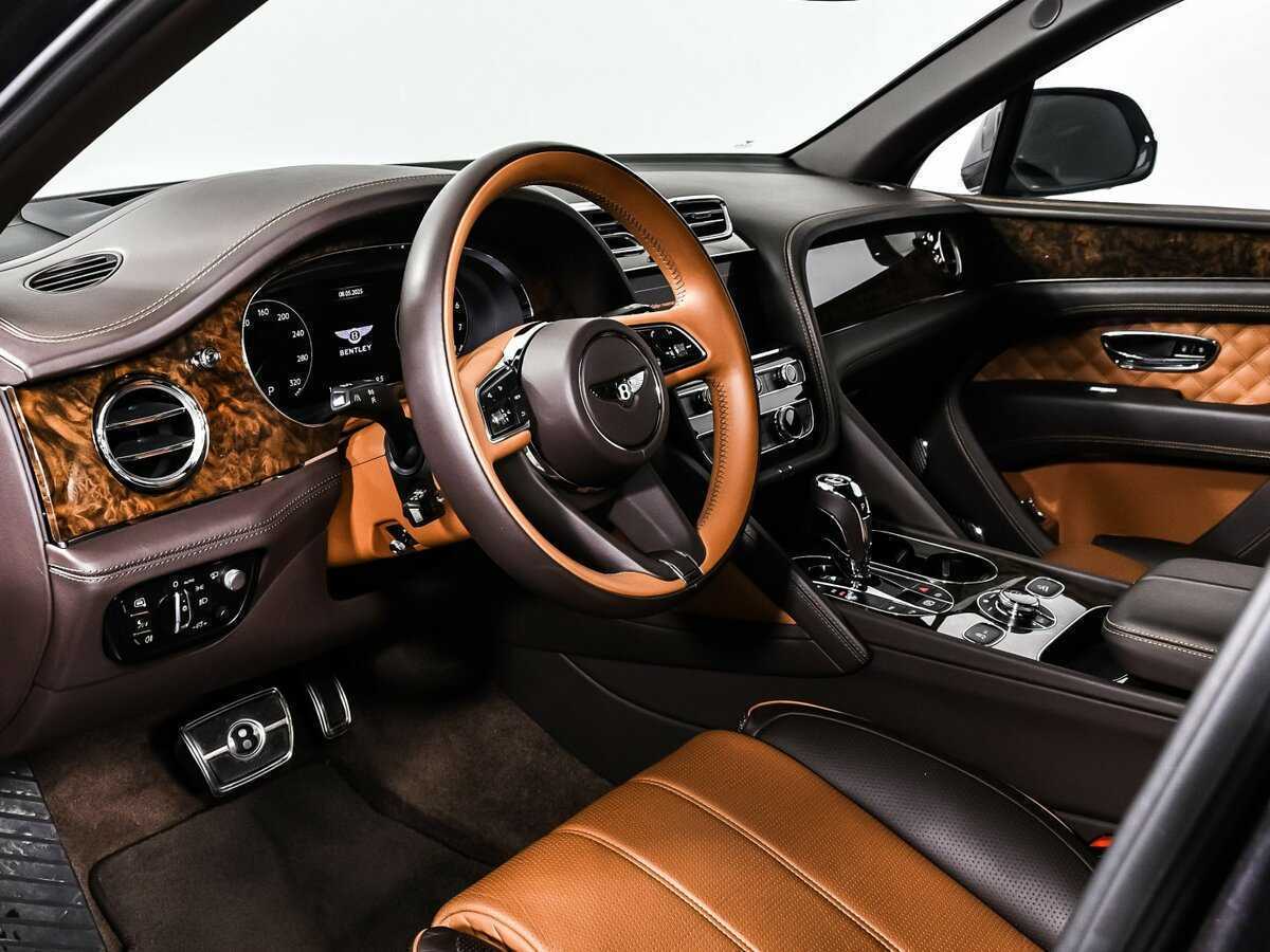 Bentley Bentayga с пробегом — 2021 год. Фото: #11