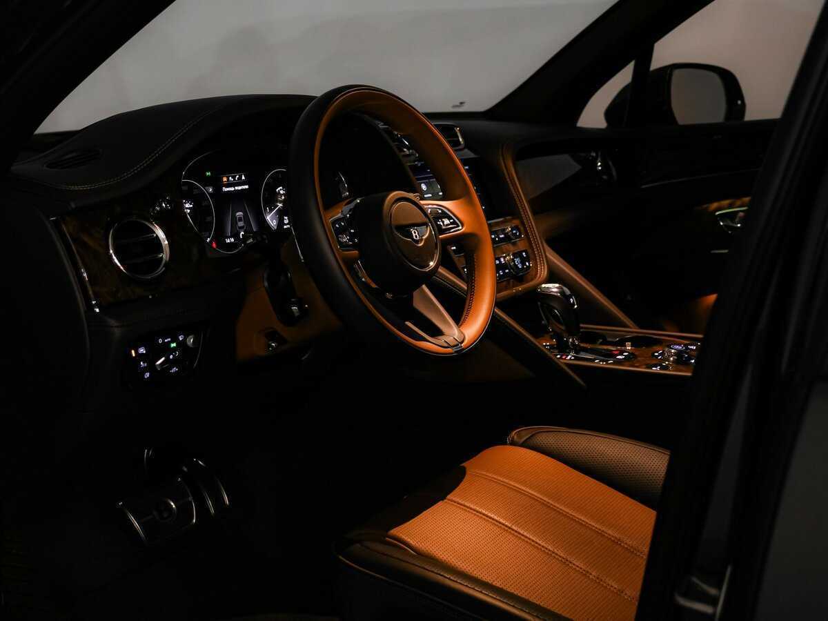 Bentley Bentayga с пробегом — 2021 год. Фото: #17