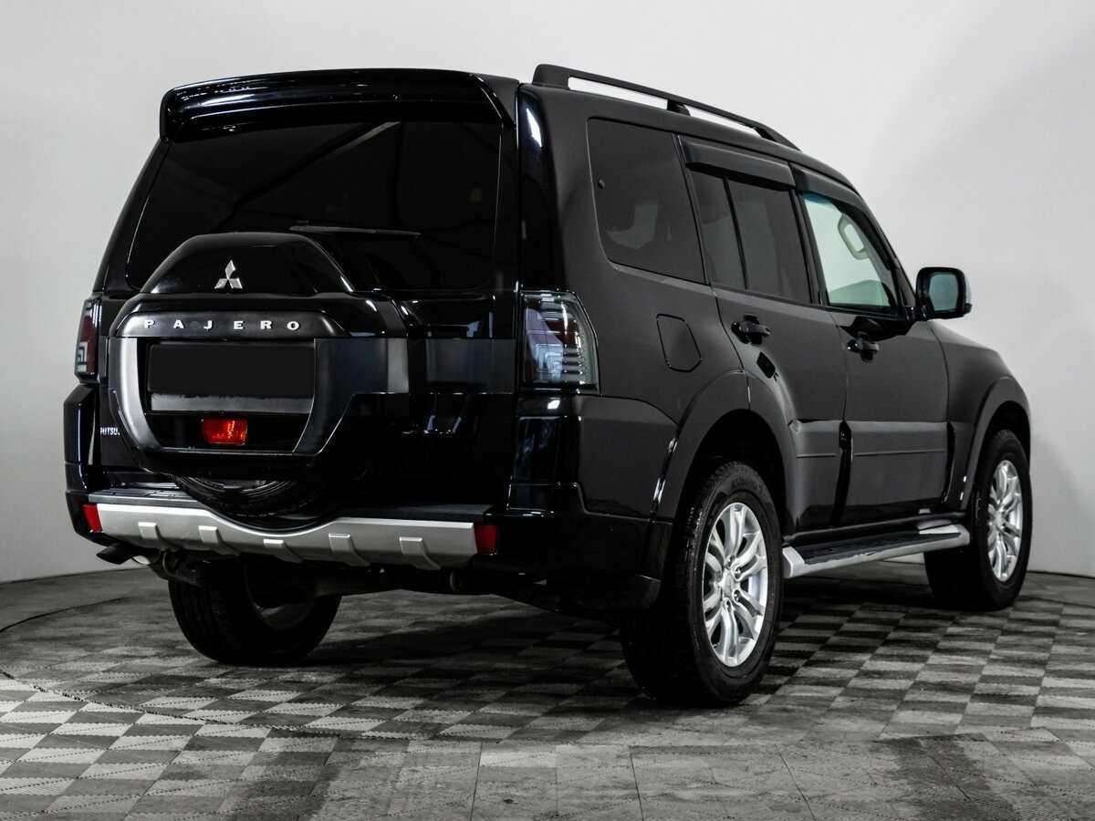 Mitsubishi Pajero с пробегом — 2014 год. Фото: #3