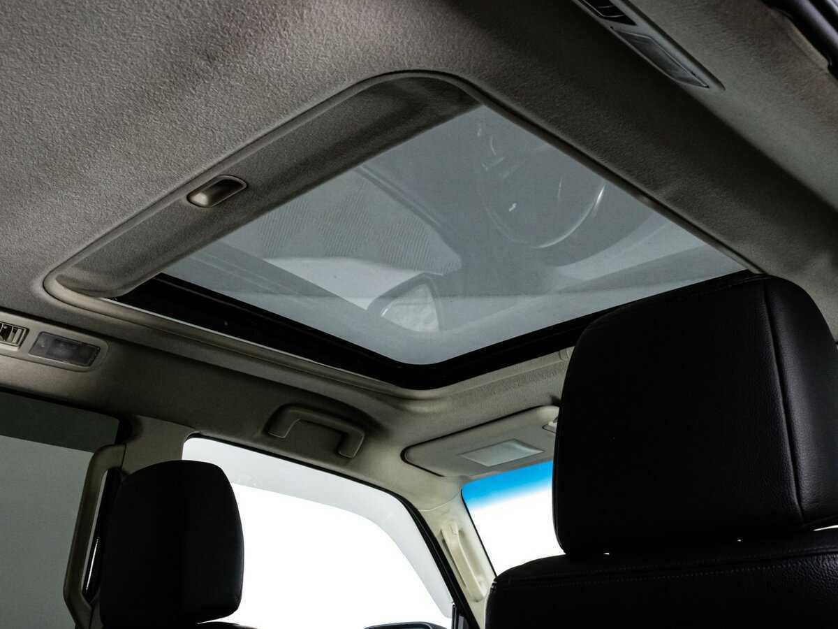 Mitsubishi Pajero с пробегом — 2014 год. Фото: #14