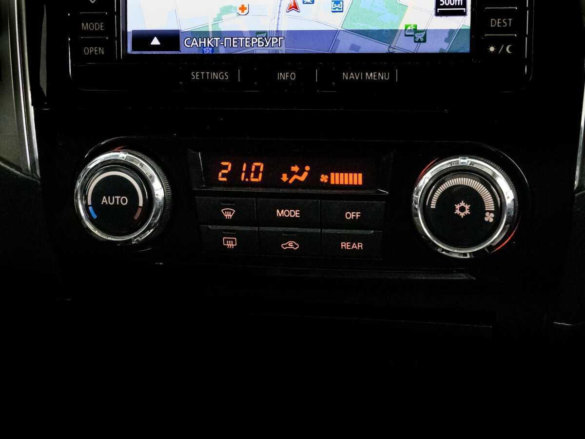 Mitsubishi Pajero с пробегом — 2014 год. Фото: #15