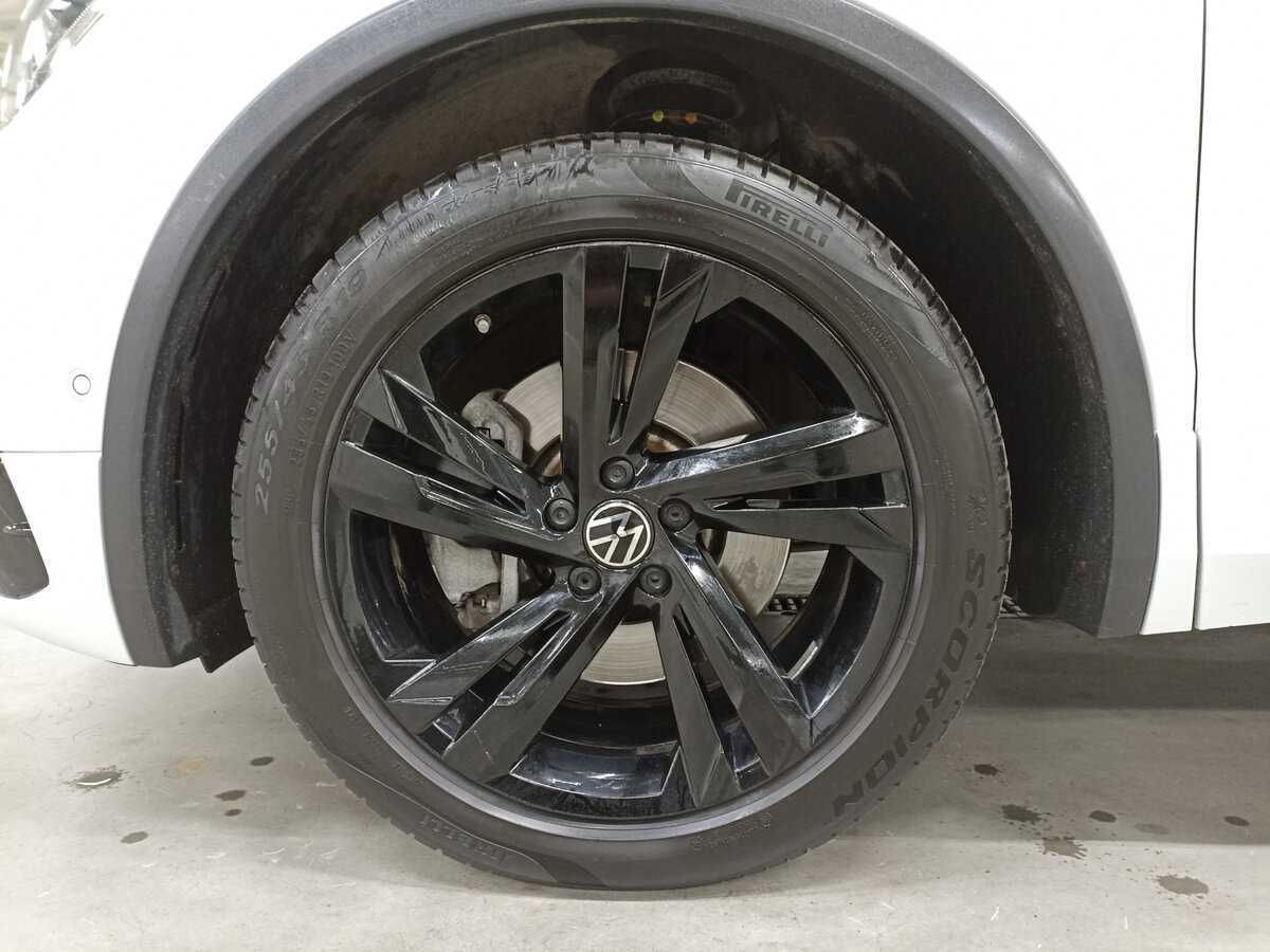 Volkswagen Tiguan с пробегом — 2021 год. Фото: #17