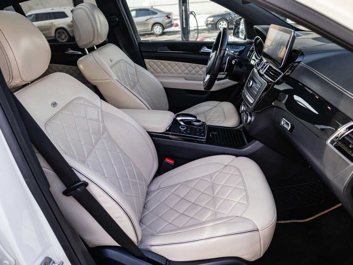 Mercedes-Benz GLE Coupe с пробегом — 2015 год. Фото: #12