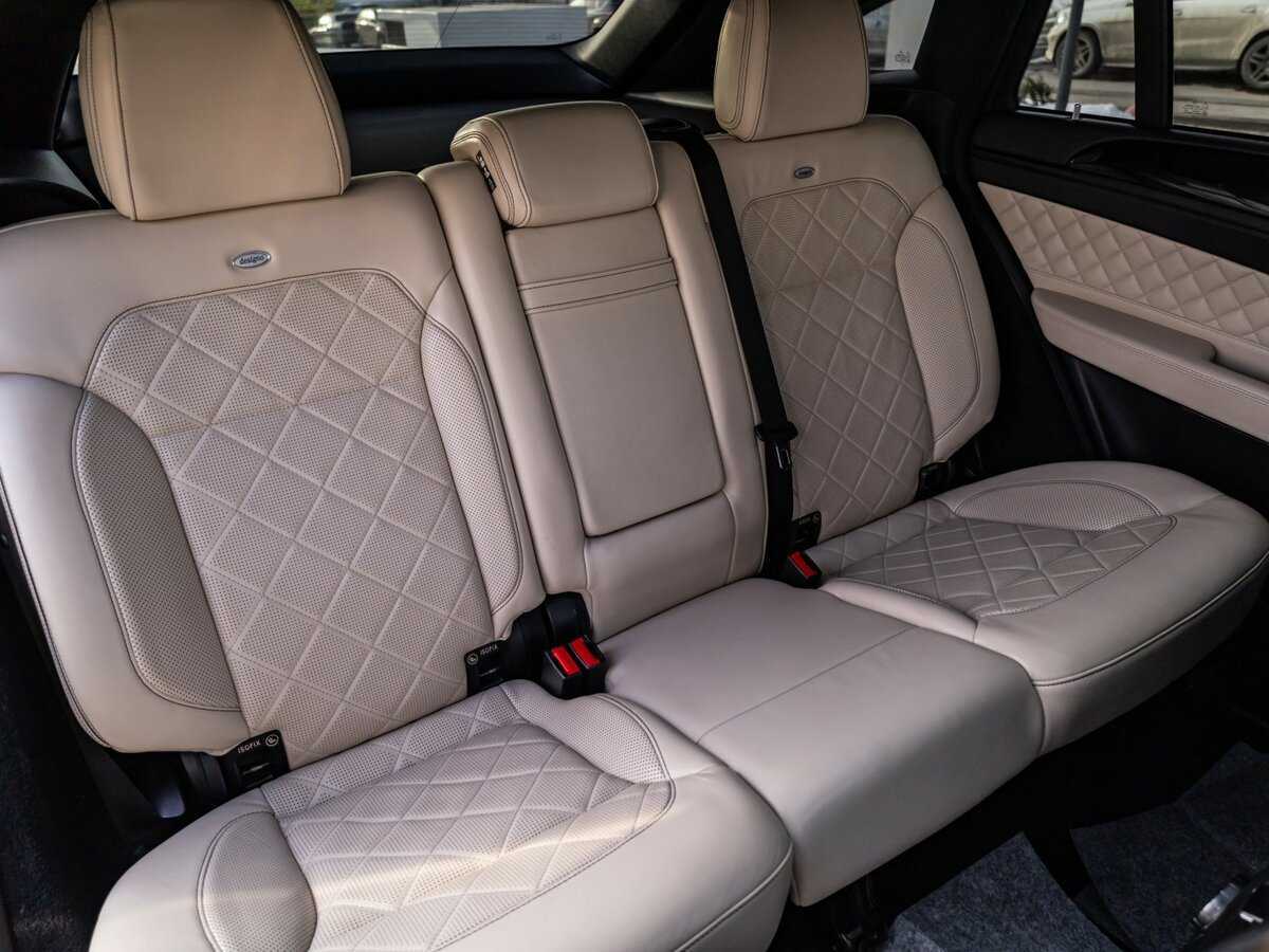 Mercedes-Benz GLE Coupe с пробегом — 2015 год. Фото: #13