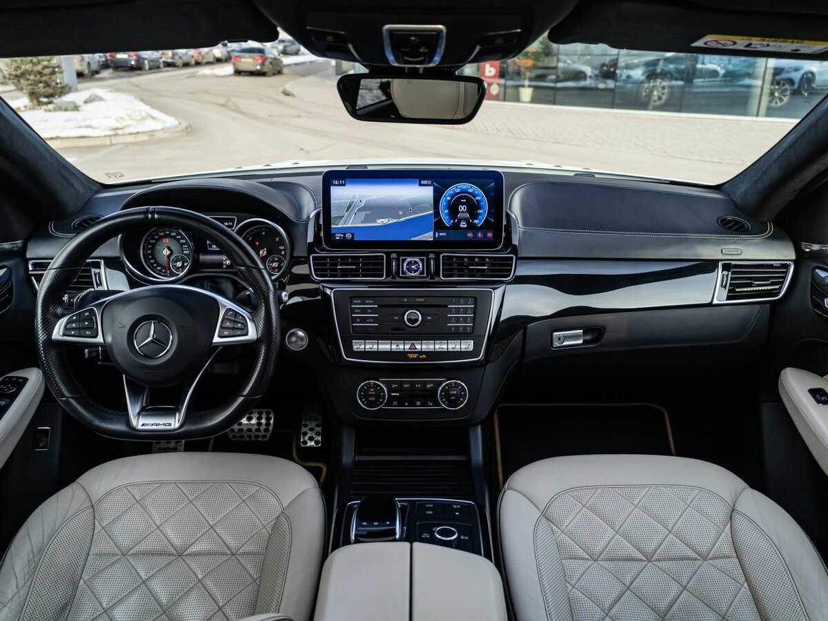 Mercedes-Benz GLE Coupe с пробегом — 2015 год. Фото: #18