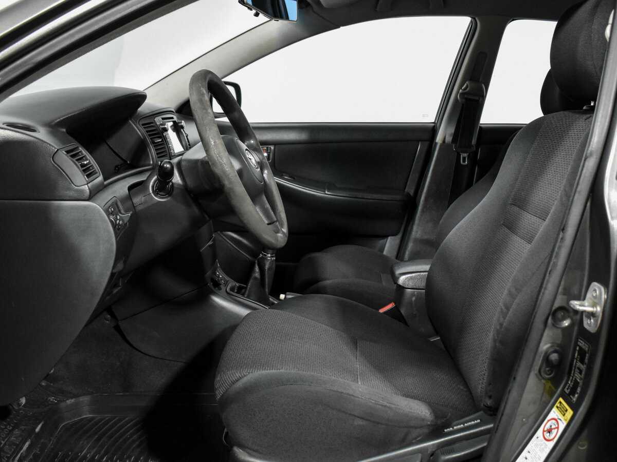 Toyota Corolla с пробегом — 2006 год. Фото: #9