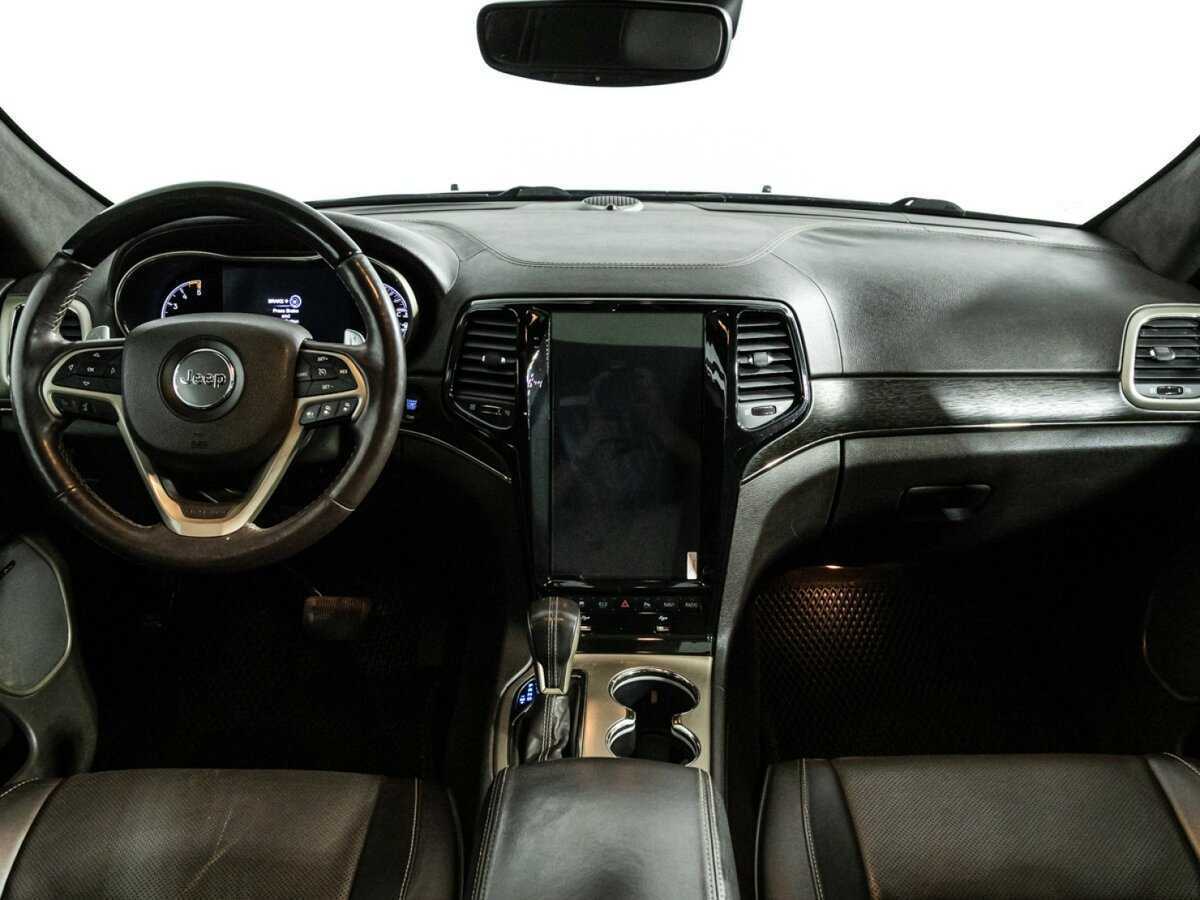 Jeep Grand Cherokee с пробегом — 2017 год. Фото: #12