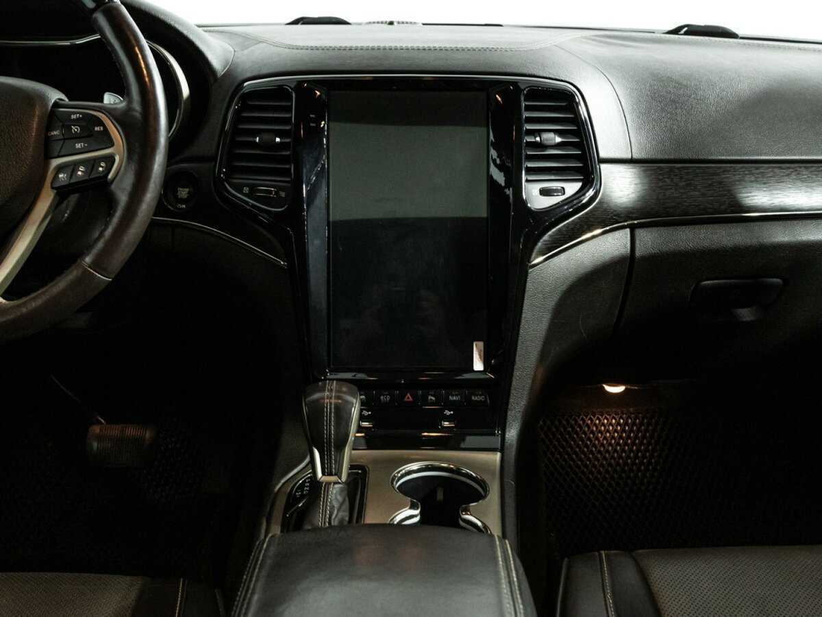 Jeep Grand Cherokee с пробегом — 2017 год. Фото: #13