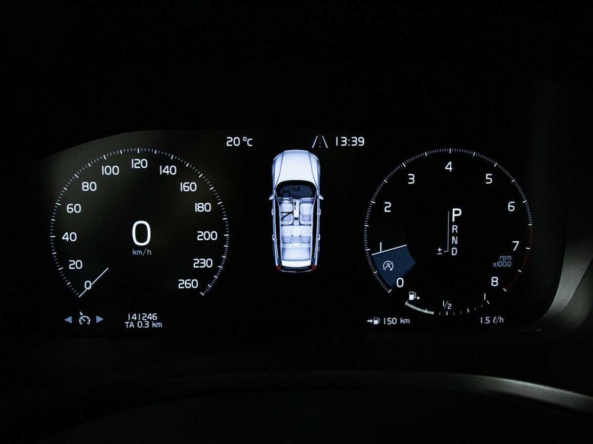 Volvo V60 Cross Country с пробегом — 2019 год. Фото: #11