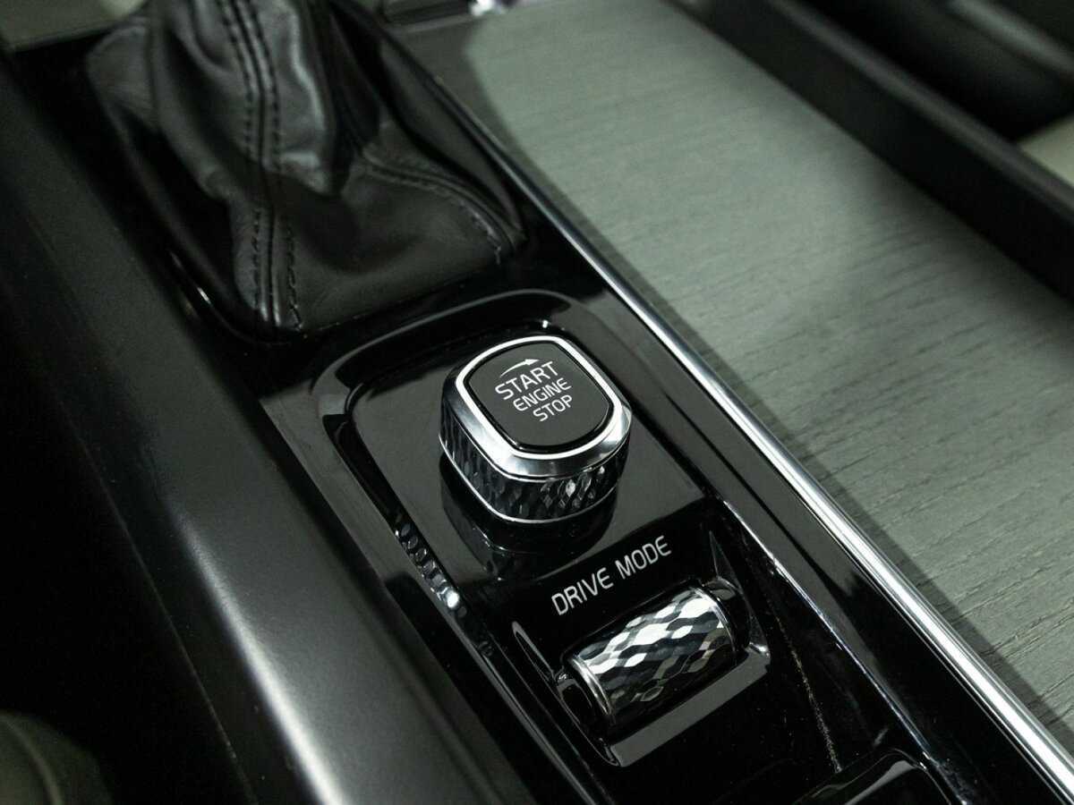 Volvo V60 Cross Country с пробегом — 2019 год. Фото: #23