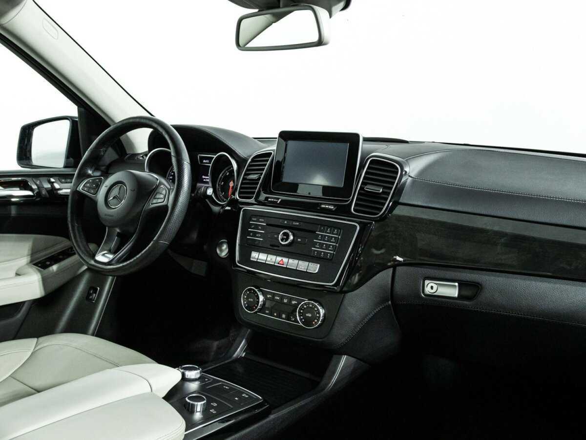 Mercedes-Benz GLE с пробегом — 2015 год. Фото: #8