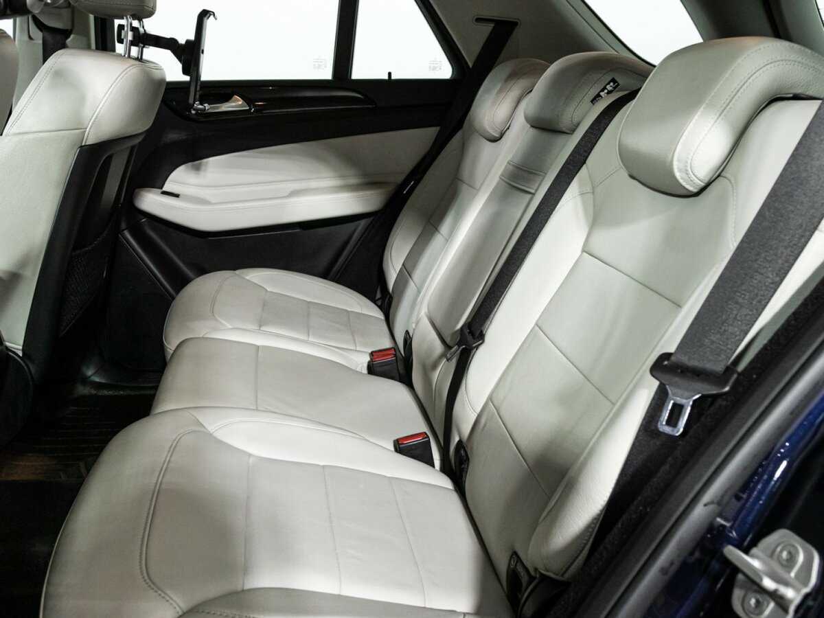 Mercedes-Benz GLE с пробегом — 2015 год. Фото: #9