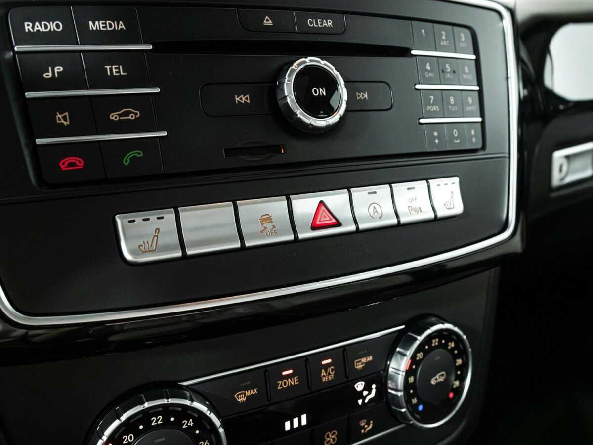 Mercedes-Benz GLE с пробегом — 2015 год. Фото: #20